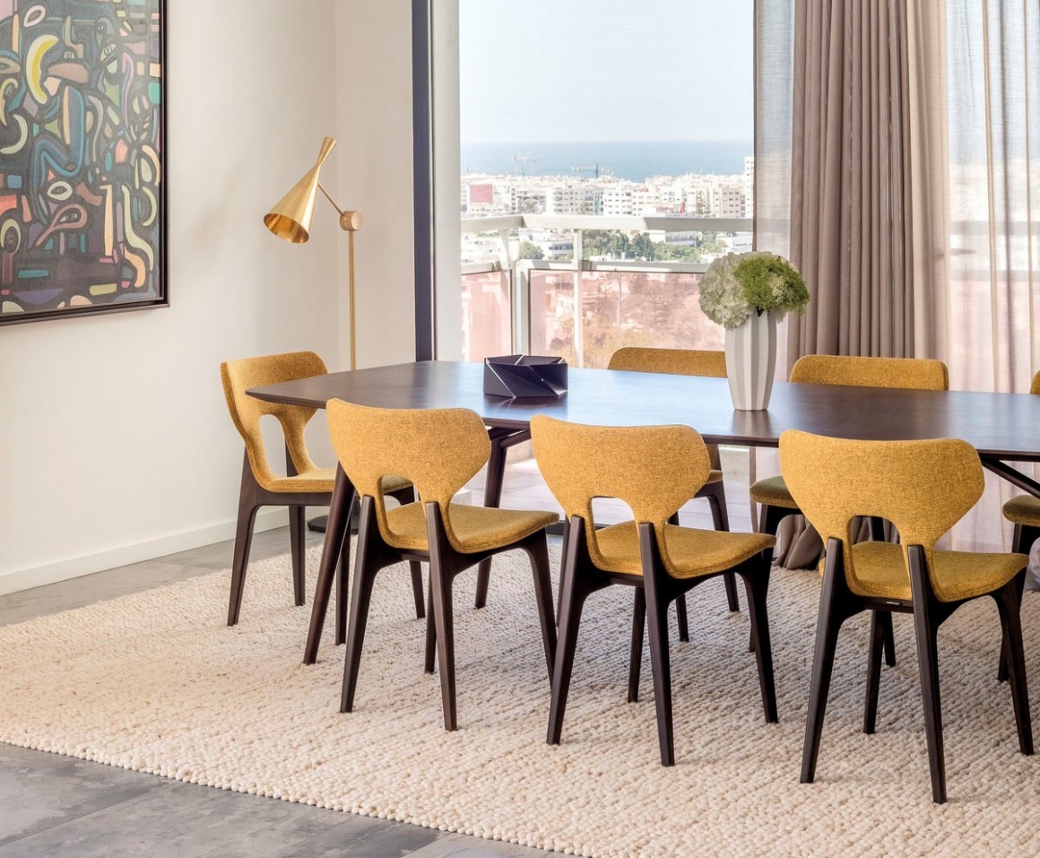 Circa Chair by Roche Bobois, 實木餐椅