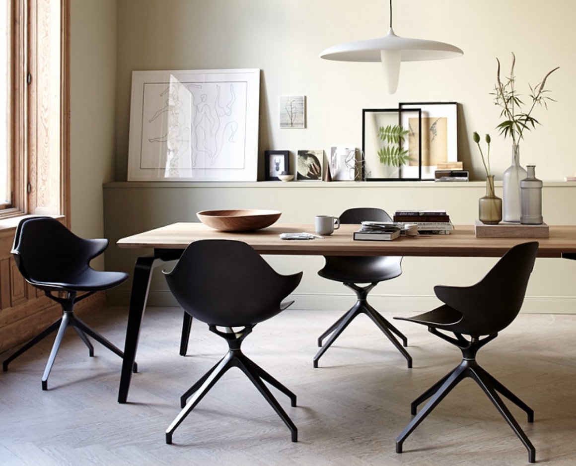 Odessa Table by Ligne Roset, France Odessa Table by Ligne Roset, France