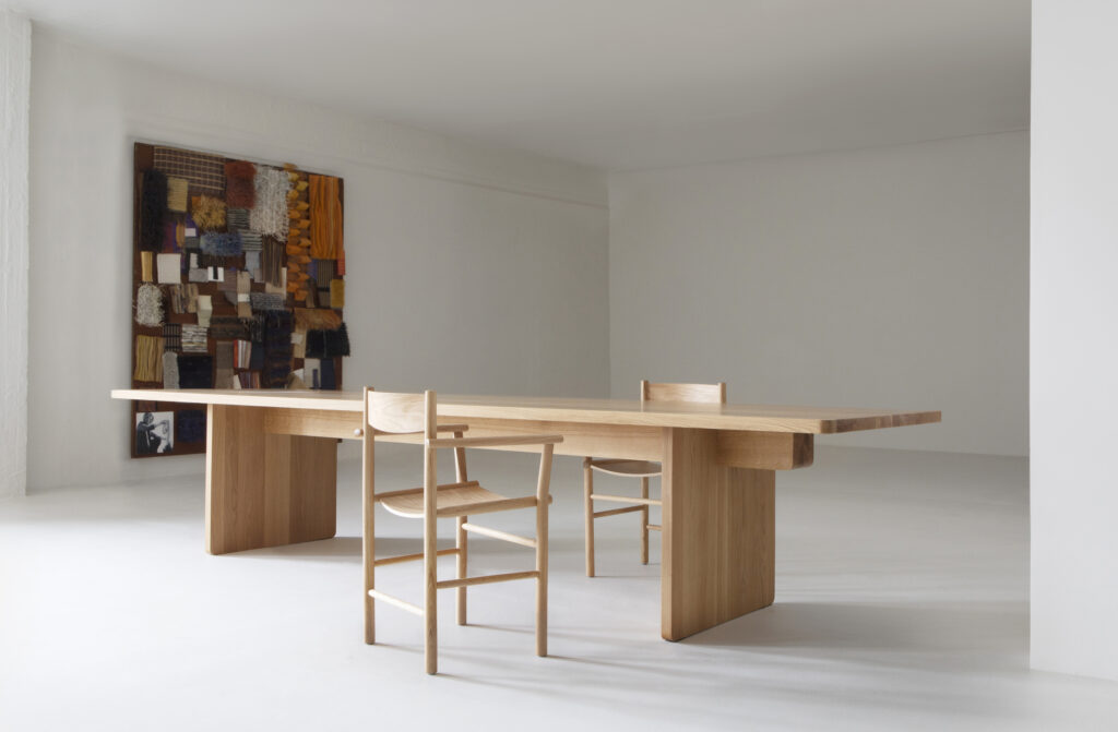 Nikari_Edi-table_001