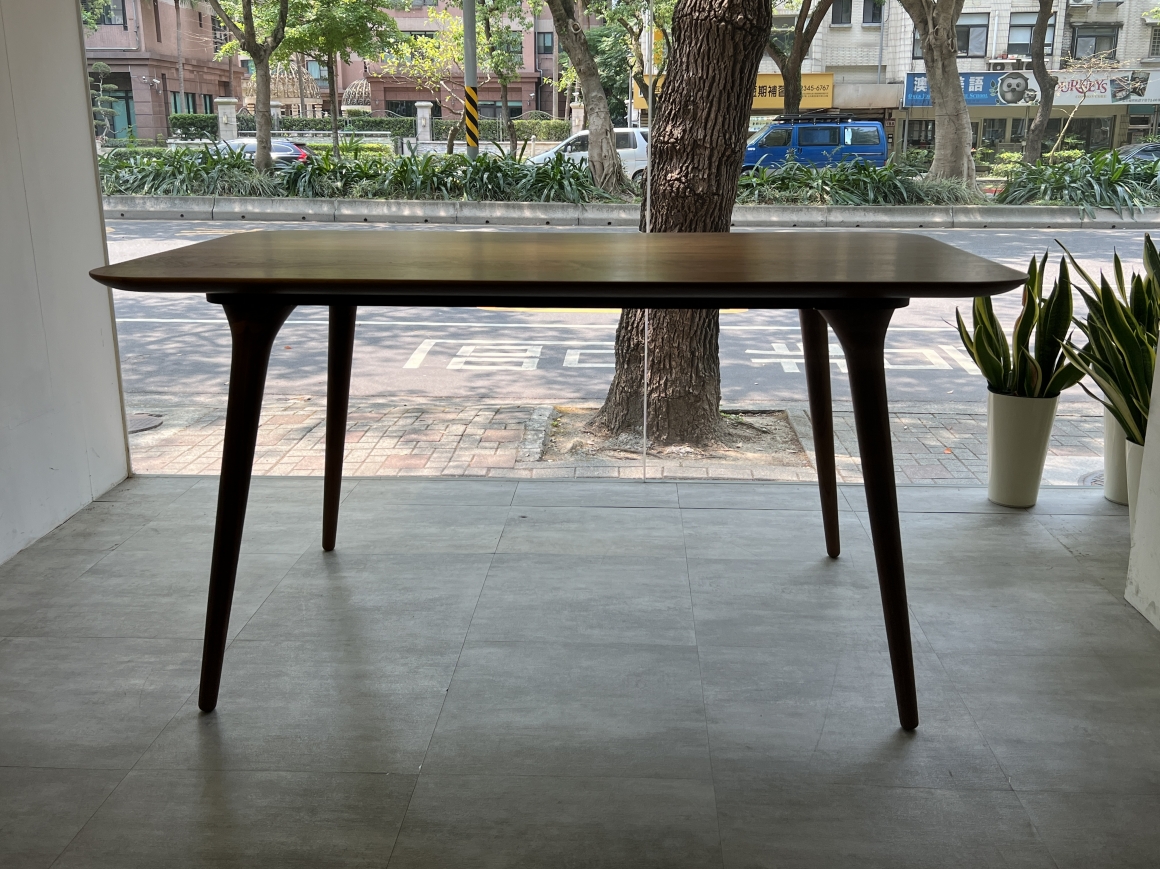 松德213-胡桃木餐桌_Zio, 餐桌訂製 / 設計餐桌, 胡桃木, 實木餐桌 Zio table